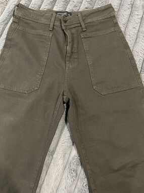 High-Rise Jeans in Olive Green sz 30